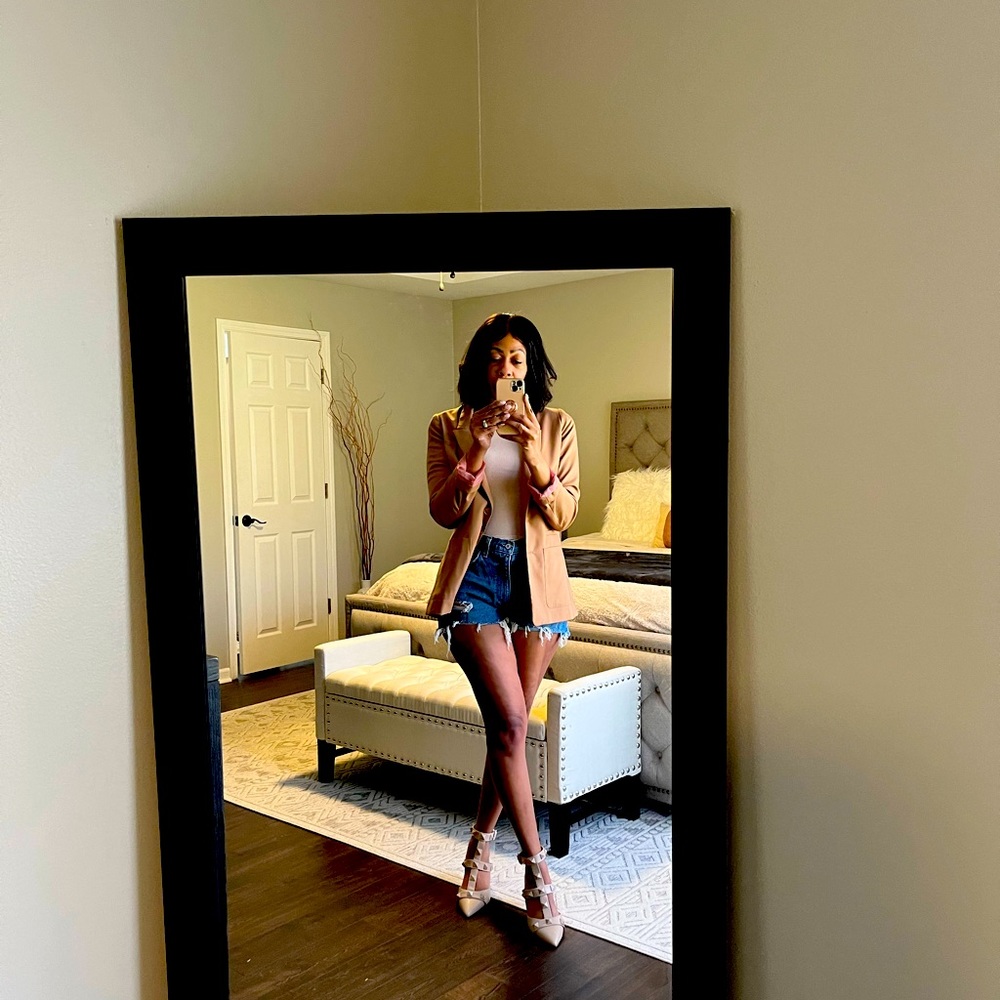 Abercrombie and Fitch curve love The Mom Short High Rise